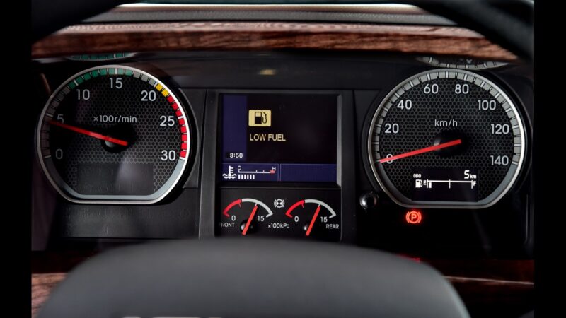 dong20ho20taplo20isuzu2017_920tan-3