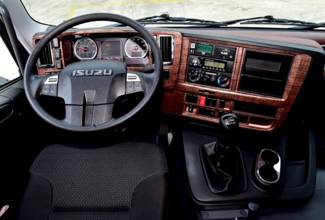 noi20that20isuzu20420chan