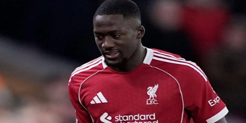 thong-tin-cau-thu-Fikayo-Tomori-1