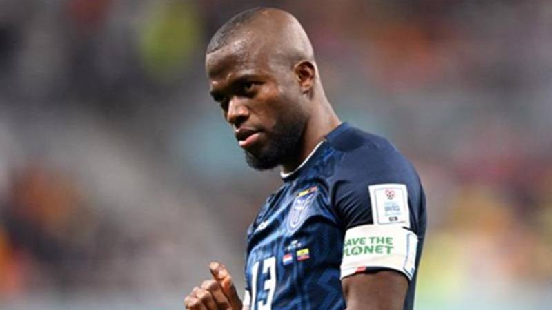 tim-hieu-cau-thu-enner-valencia-2