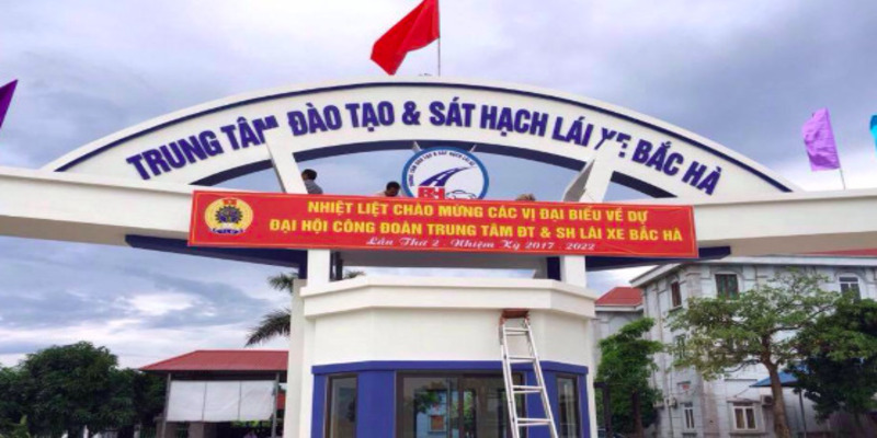 trung-tam-lai-xe-bac-ha