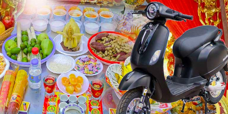 van-khan-cung-xe-may-moi-mua